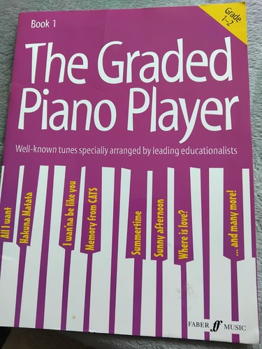 The graded piano - , player