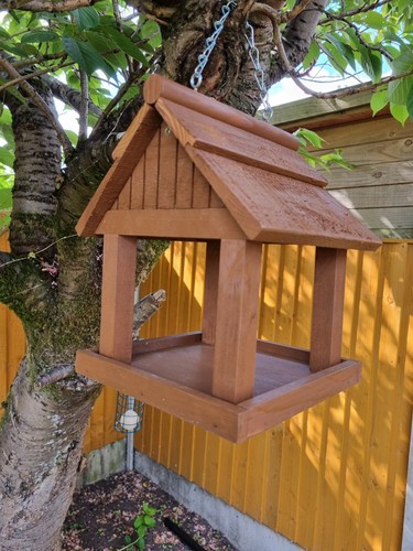 Hanging bird table - ,