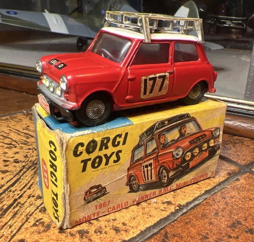 Corgi toys 339 c - toys,, b.m.c.