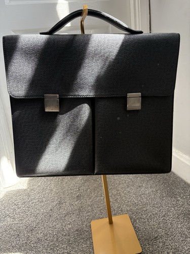 Louis vuitton black taiga - louis,