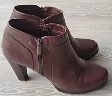 Marks and Spencer Footglove