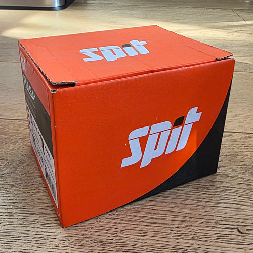 Spit pulsa nails - spit,