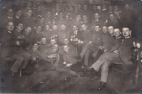 Ww1 german soldiers beer - soldiers,
