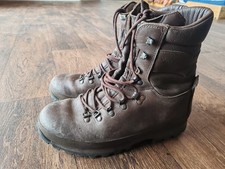 Altberg Defender Male 10m