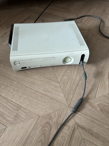 Xbox 360 console working but - console,