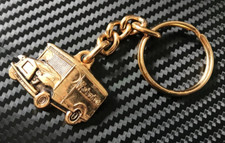 VINTAGE METAL WARBURTONS BAKERY BREAD VAN KEYRING MADE IN ENGLAND