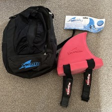 SwimFin Sharks Fin Red Children’s Swimming Float/Aid 15-30kg with Custom Bag