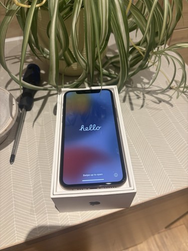 Apple iphone pro - apple, 11