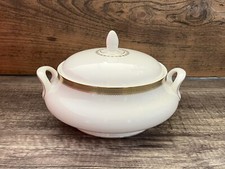 Royal Doulton Clarendon Lidded Vegetable Tureen - H4993 - 2nd - Great Condition
