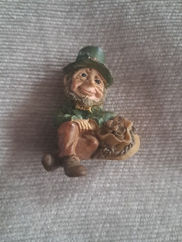 Leprechaun figurine 4cm - leprechaun, figurine,