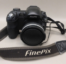 Fujifilm FinePix S5500 4.0MP Digital Camera - working