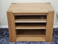 Oak HI-FI / TV Cabinet  With 2 Shelves