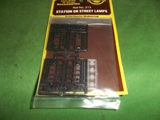 RATIO N GAUGE 213 STATION/STREET LAMPS