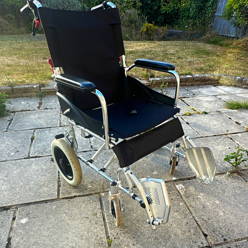 Foldable transport wheelchair - foldable,