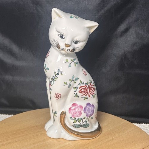 Vintage porcelain cat figurine - vintage,