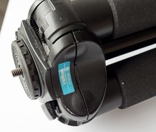 Velbon Sherpa 530 tripod