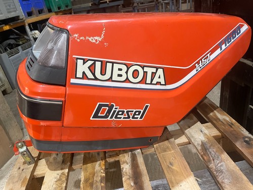 Bonnet kubota t1600h hst - x,