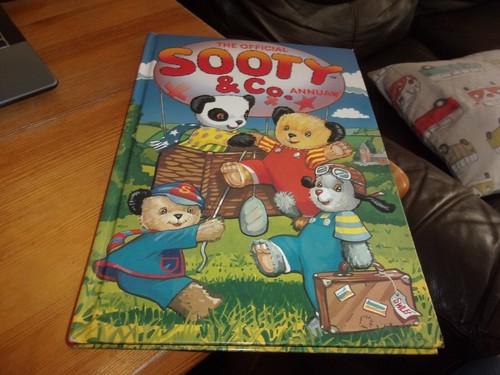 Sooty annual co - sooty, &