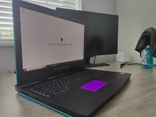 ALIENWARE 17 R4 Gaming Laptop