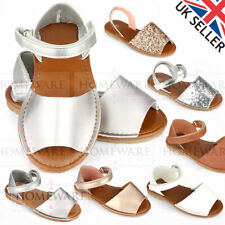 GIRLS SPANISH STYLE MENORCAN