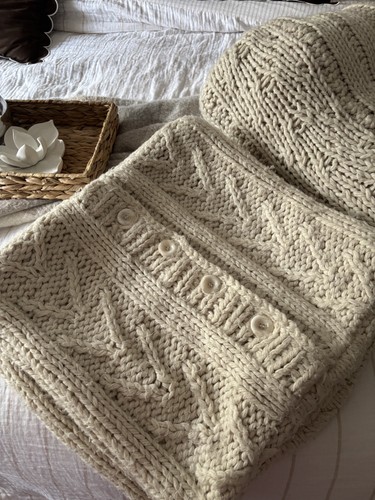 Elsham chunky knit cushion - chunky,