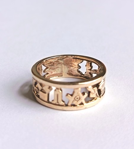 9ct gold masonic ring - gold,