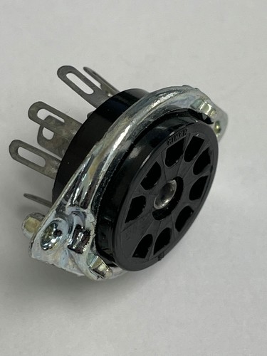 B9a cinch chassis mounting - b9a,