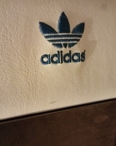 Retro mancave adidas benches - retro,