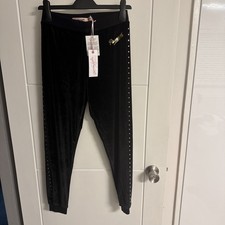 Pineapple Velour stud Black