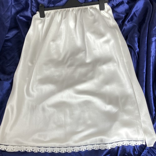 Vtg cream half slip - cream,