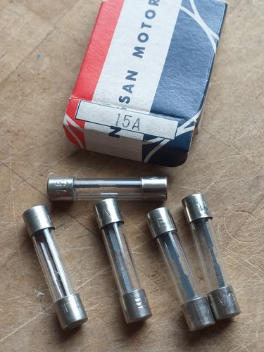 Nissan datsun nos - fuses, 15a