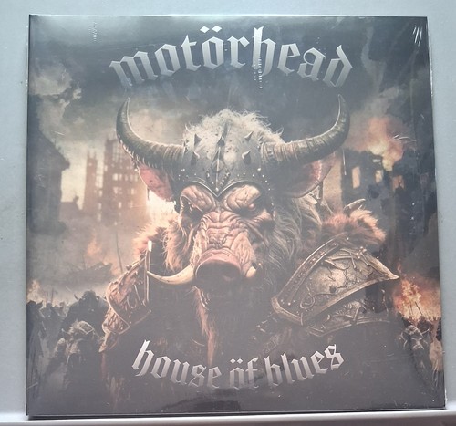 Motorhead house of - -,