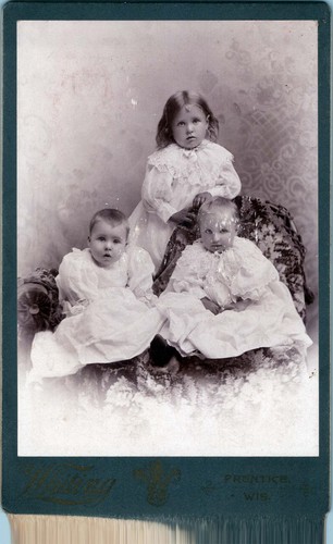 1895 cab photo three - photo,