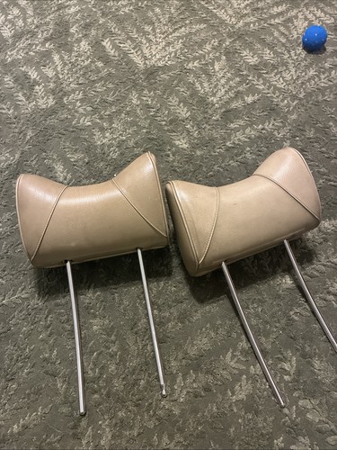 Mercedes cat ears headrests - cat,