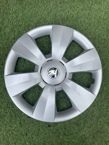 Skoda fabia wheel - skoda, trim