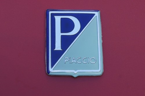 Vespa piaggio adhesive - piaggio, badge