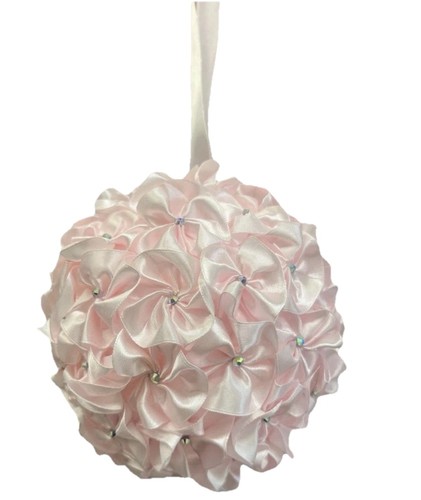 Pomander baby shower kissing - pomander,