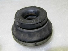 VW Touareg Mk1 7L 02-06 V10 AHY engine cooling radiator pack rubber mount ring