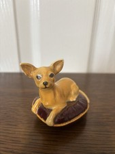 BESWICK CHIHUAHUA DOG