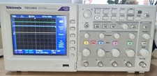 Tektronix TBS1064 Four Channel