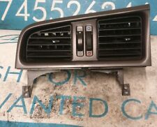 NISSAN PRIMERA 2l SPORT 2001 CENTRE DASHBOARD AIR VENTS 