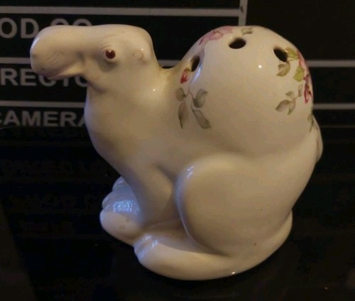 Ceramic sitting camel pomander - ceramic,
