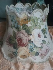 Large Vintage Floral Scalloped