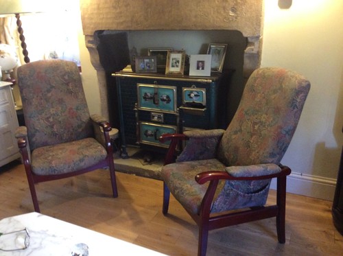 Pair cintiqe chairs - pair,