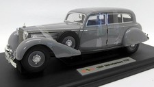Signature 1/18 Scale diecast
