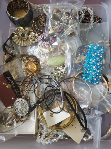 Lot vintage jewelry - vintage,