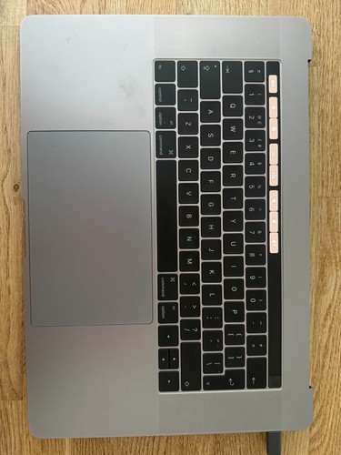 Working apple macbook pro - pro, 15"