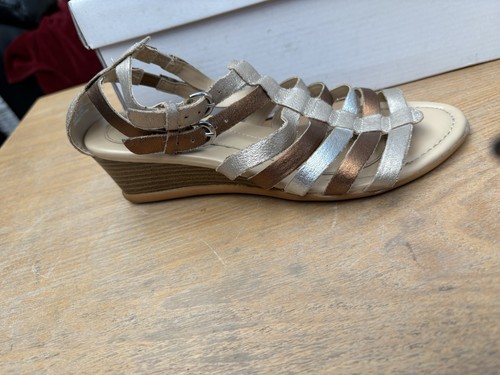 Ladies size summer sandals - 3,