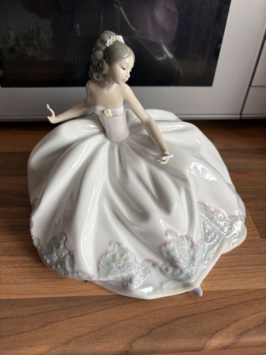 Lladro the ball beautiful - the, ball.!