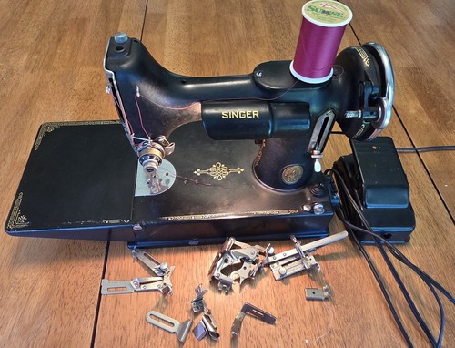 Singer 221 featherweight - 221,
